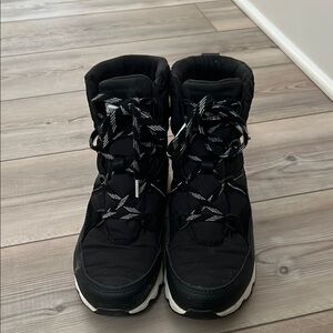 Black Winter Boots Sorel!